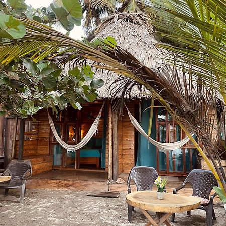 Chill And Surf Mendihuaca Hotel Guachaca Exterior foto